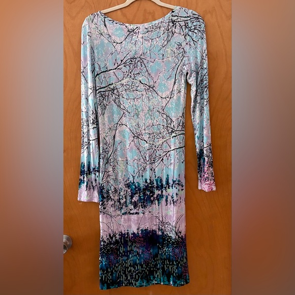 BCBGMaxAzria Winter Forest print Bodycon blue & white long-sleeve dress - size L - Picture 5 of 9